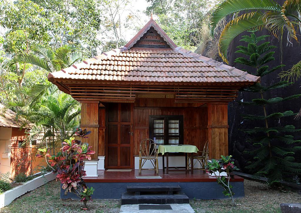 Bio Veda Ayurvedic Hill Resort Kovillur Eksteriør billede